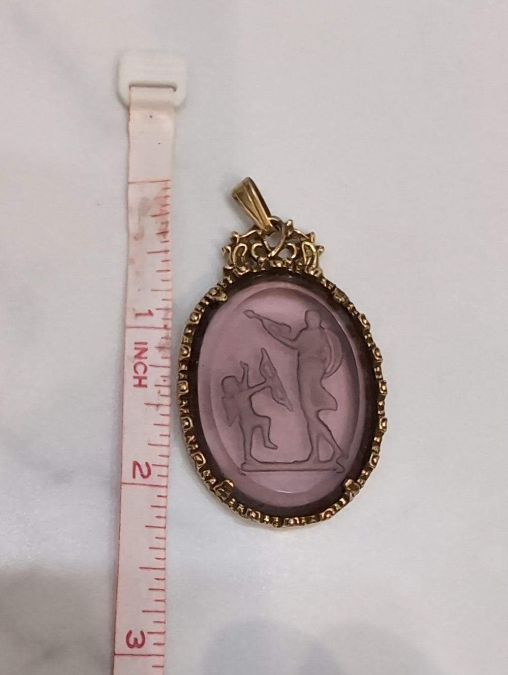Gold Frame Pink Cameo Pendant Necklace - Classic Women Jewelry
